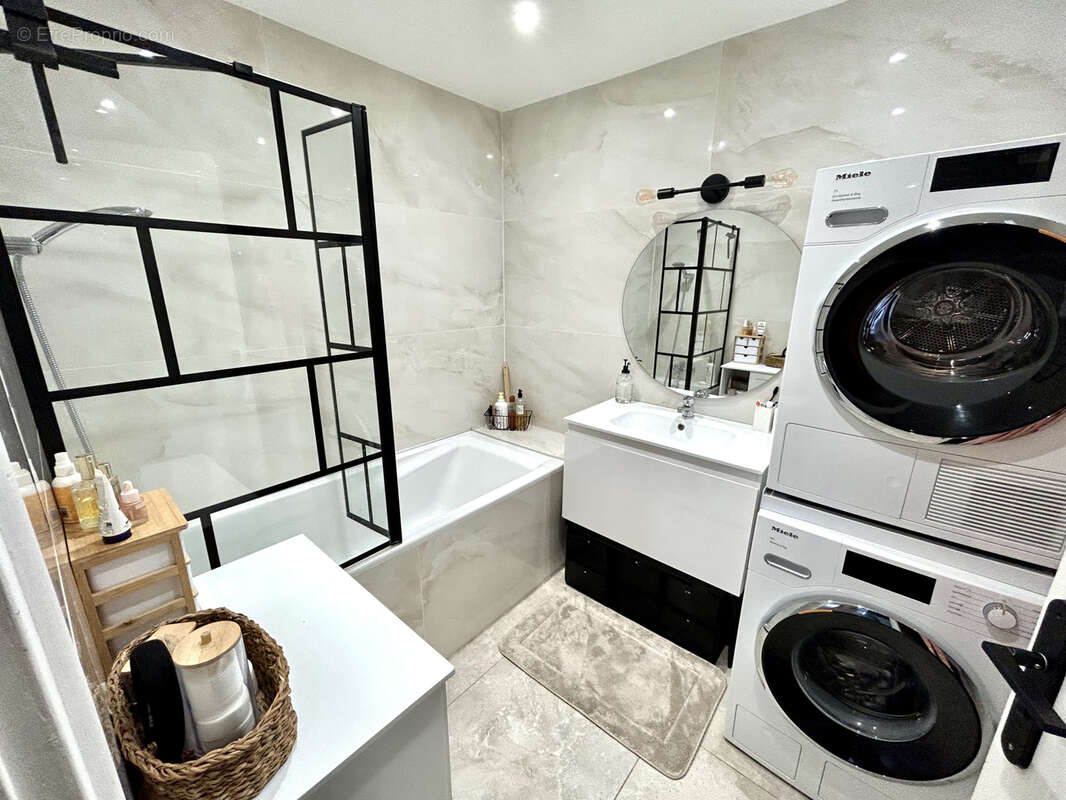 Appartement à VILLE-LA-GRAND