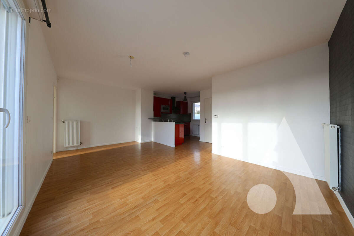 Appartement à SAINT-PIERRE-DU-PERRAY