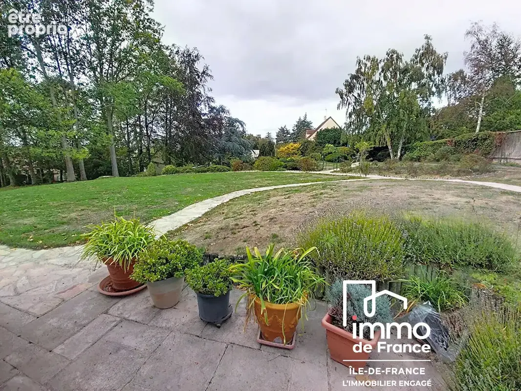 Propriété d'exception ! Maison rénovée, parc de 5 000 m² et piscine couverte - photo 16