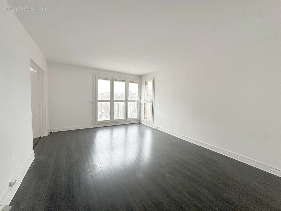 Appartement à CHAVILLE