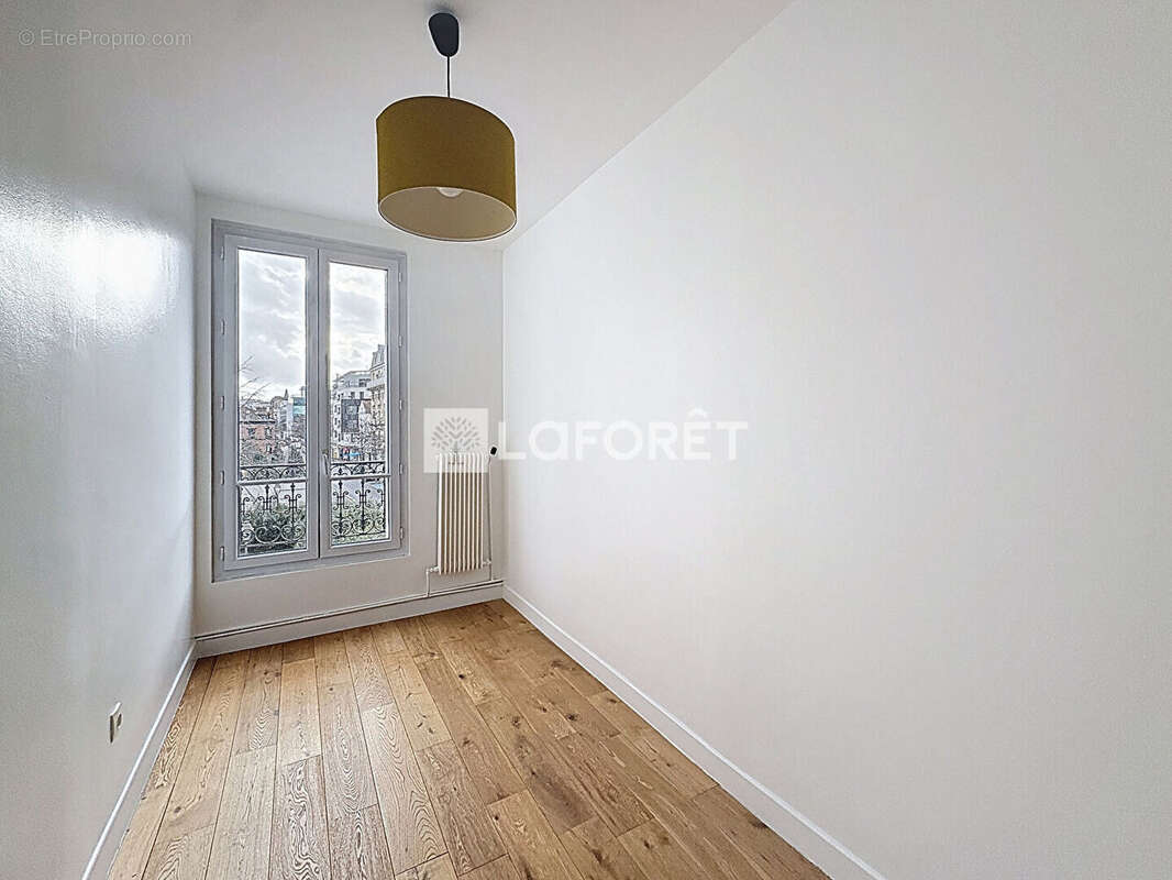 Appartement à SURESNES