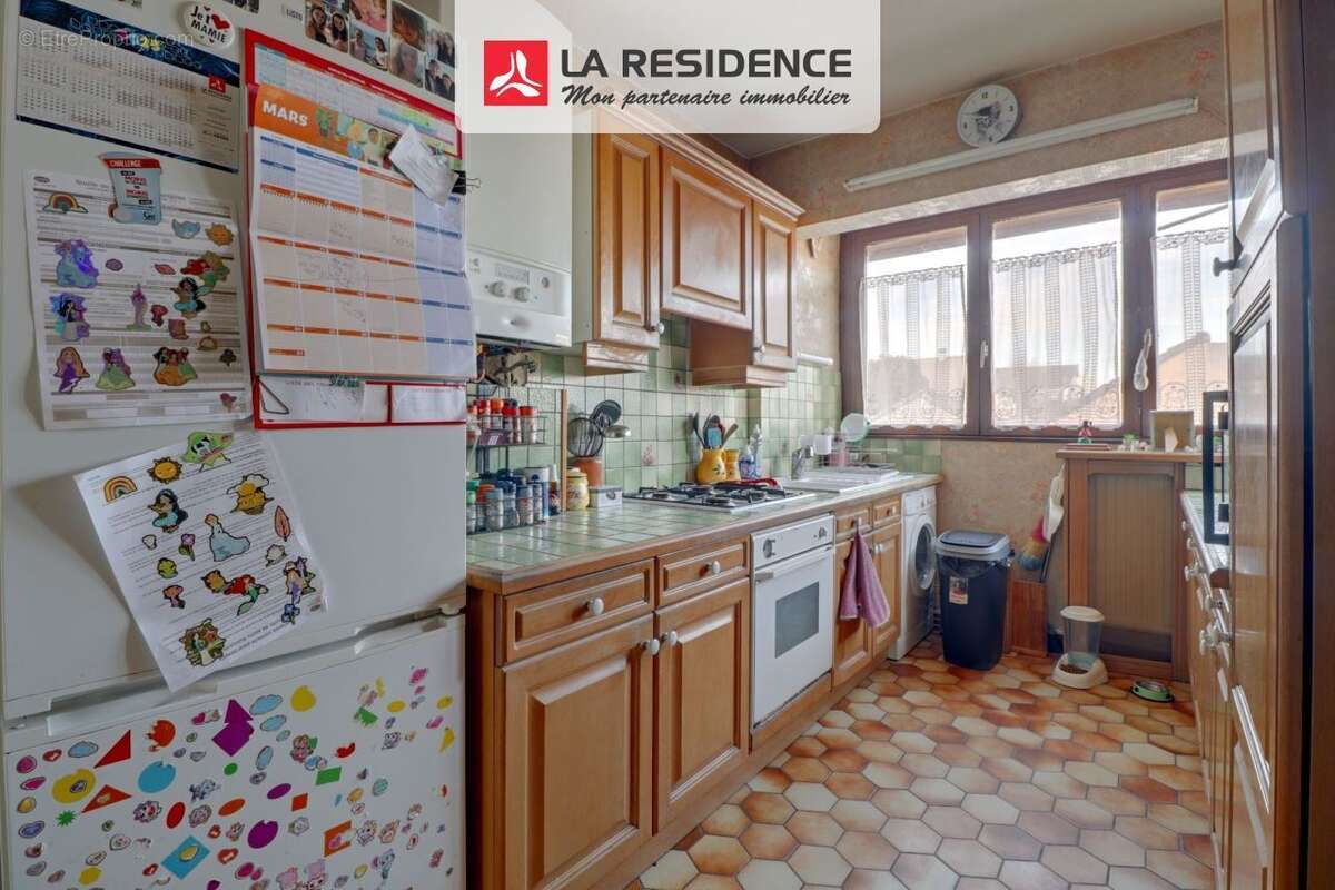 Maison à JOUY-LE-MOUTIER