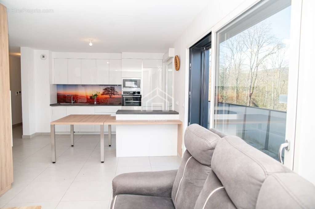 Appartement à DIVONNE-LES-BAINS