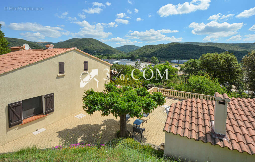 Maison à LES SALLES-DU-GARDON