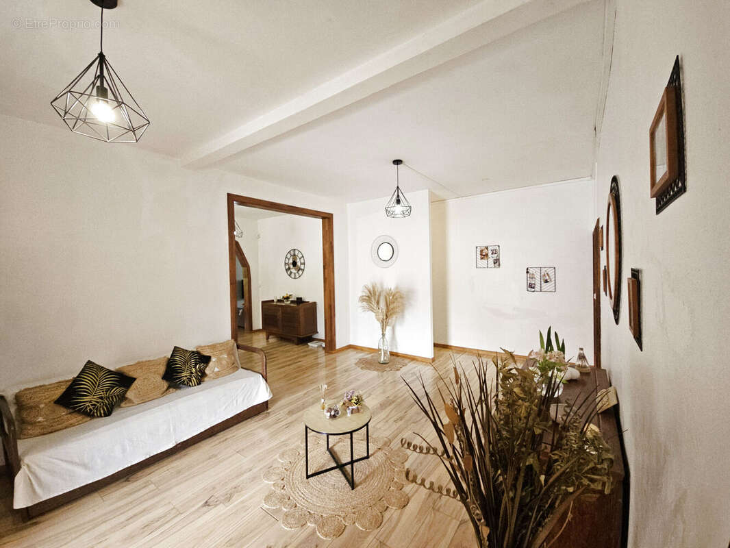 Photo 3 - Maison à SAINT-DENIS