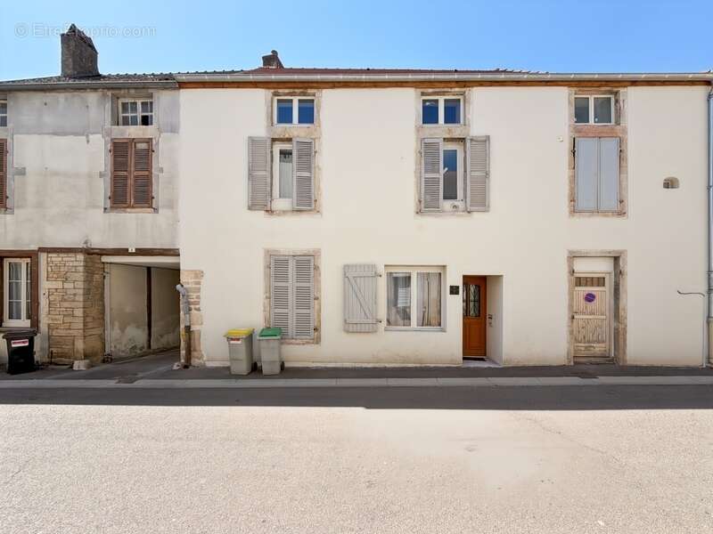 Appartement à SAVIGNY-LES-BEAUNE