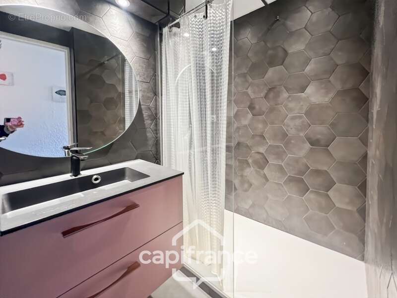 Appartement à BORMES-LES-MIMOSAS