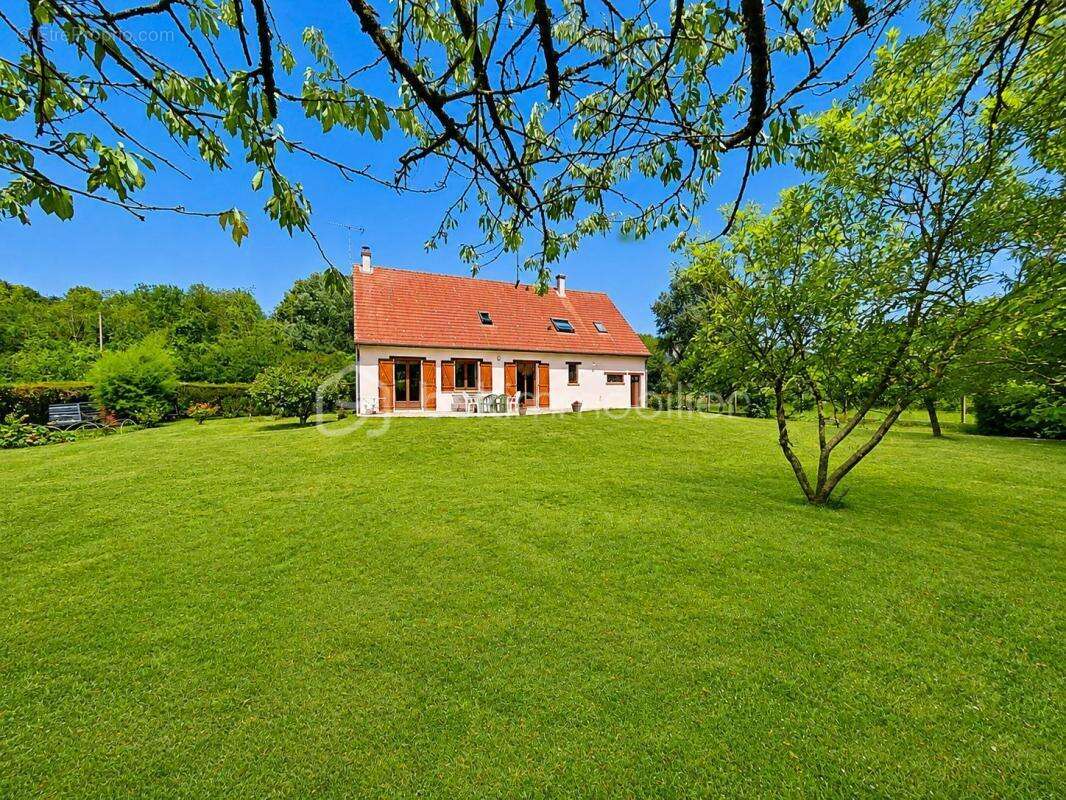 Maison 6 pièces – 143 m² – 4 chambres – Parc paysager de 1 700 m² - photo 23