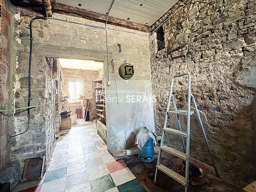 Maison à CONDE-SUR-NOIREAU