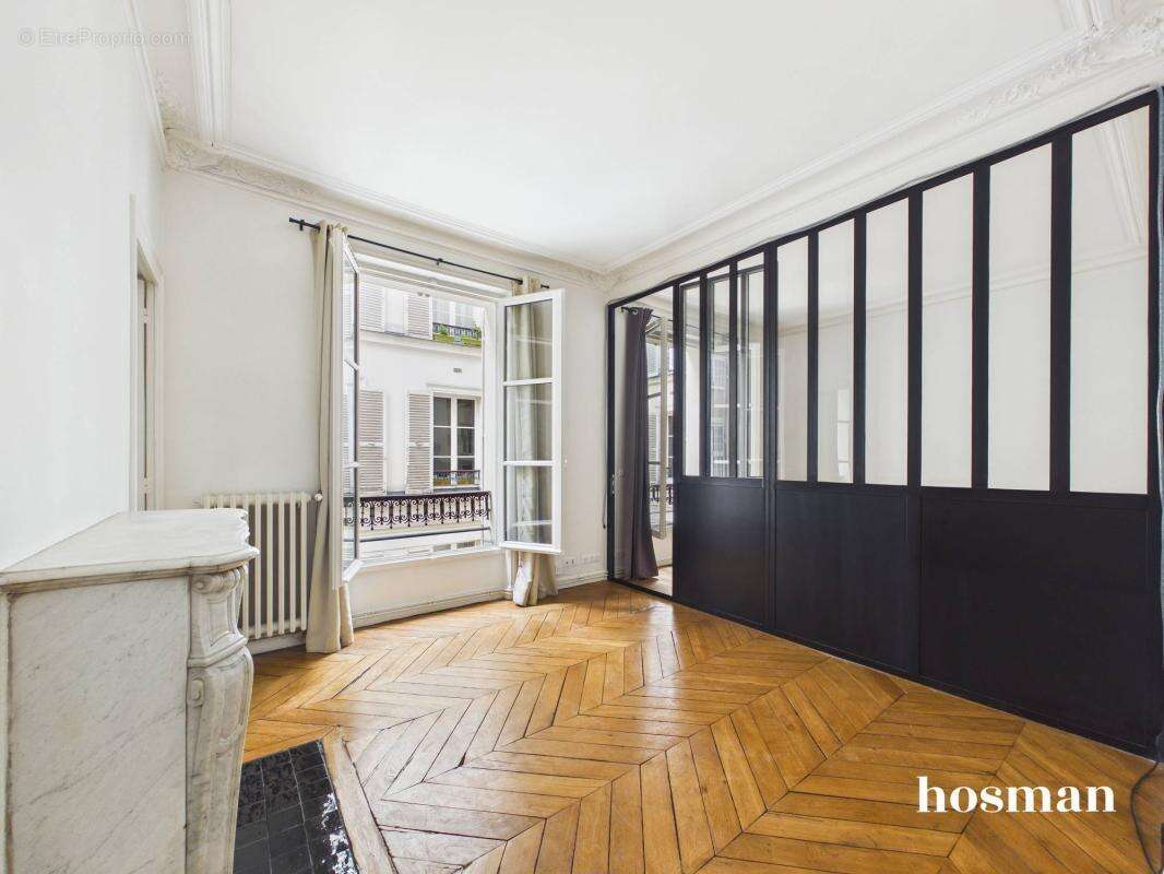 Appartement à PARIS-9E
