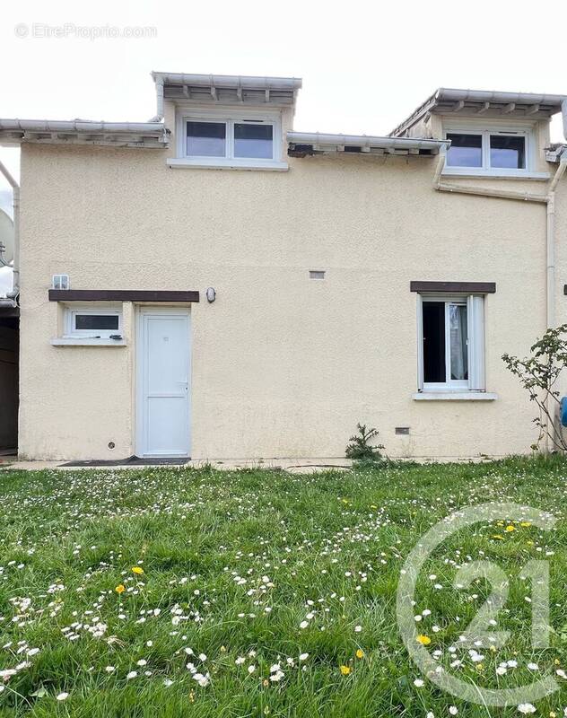 Appartement à EZY-SUR-EURE