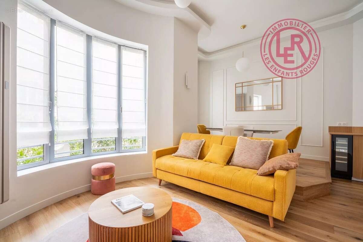 Appartement à PARIS-3E