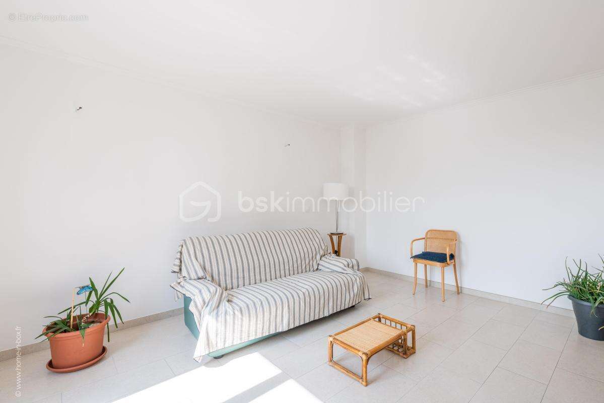 Appartement à AUBERVILLIERS