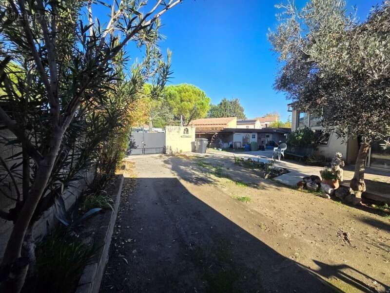 Maison à SAINT-CHRISTOL-LES-ALES