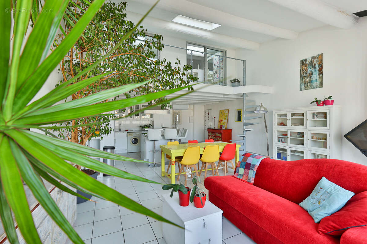 Appartement à MARSEILLE-7E