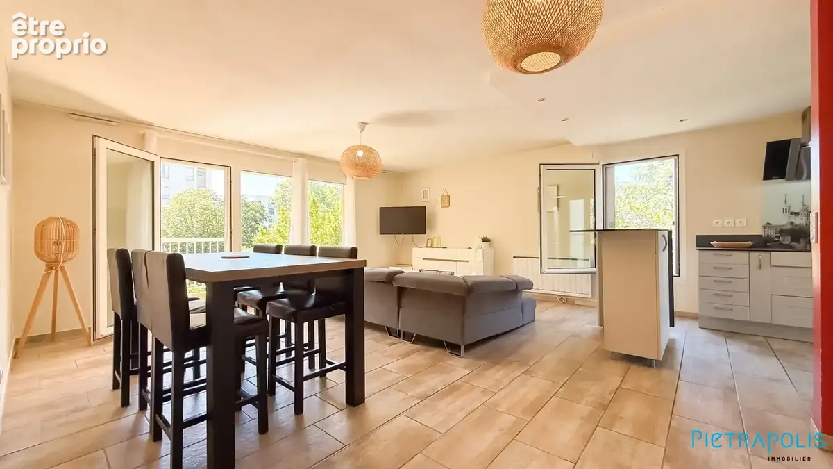 Appartement 6 pièces 127 m² à vendre à Lyon-8e (69008) - photo 5