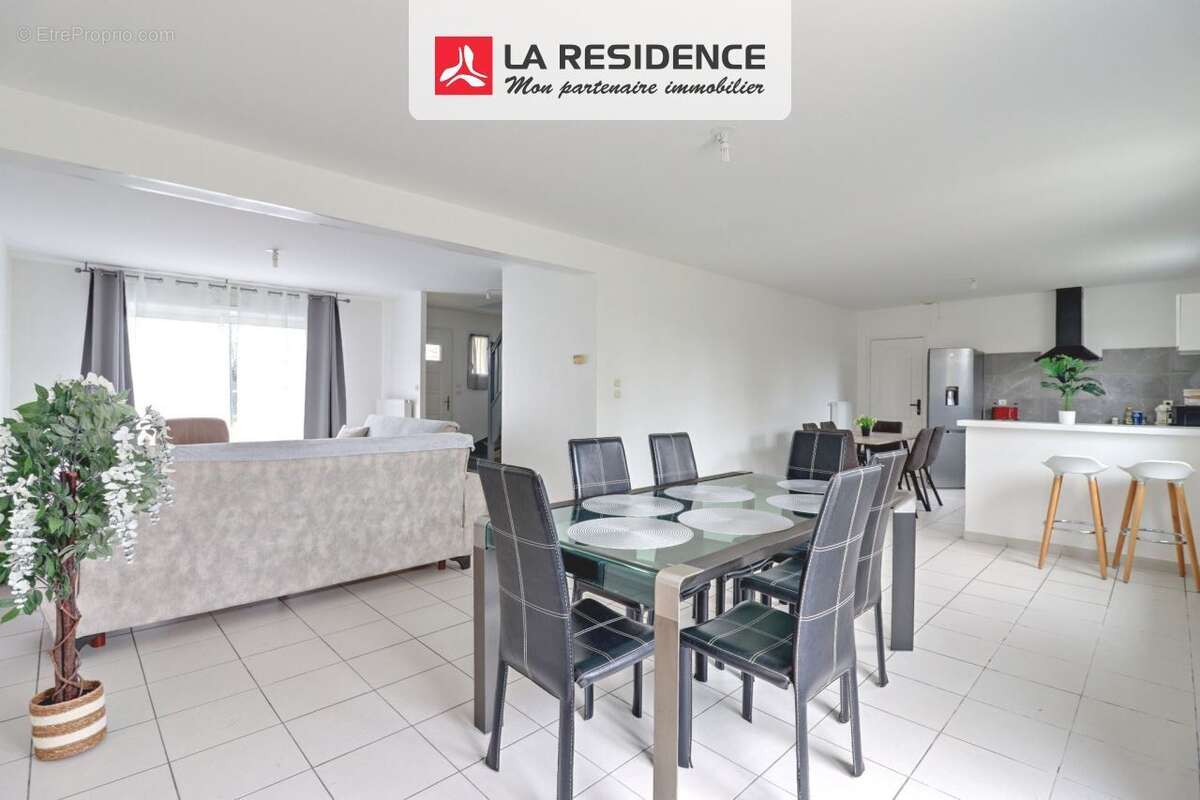 Maison à HUISSEAU-SUR-COSSON