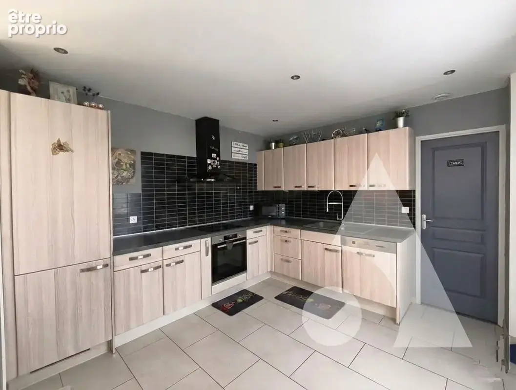 NANTEUIL sans travaux - 4 chambres - garage - photo 5