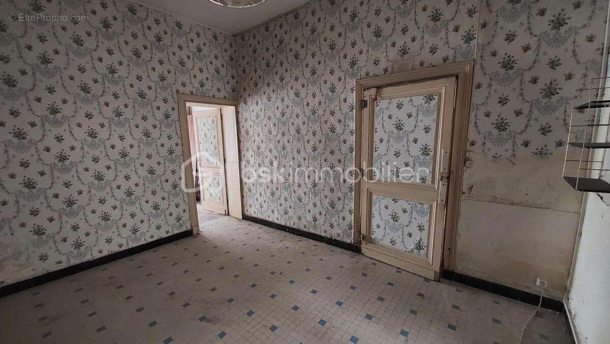 CAUDECOSTE – Maison de bourg T4 à rénover avec garage et patio - photo 26