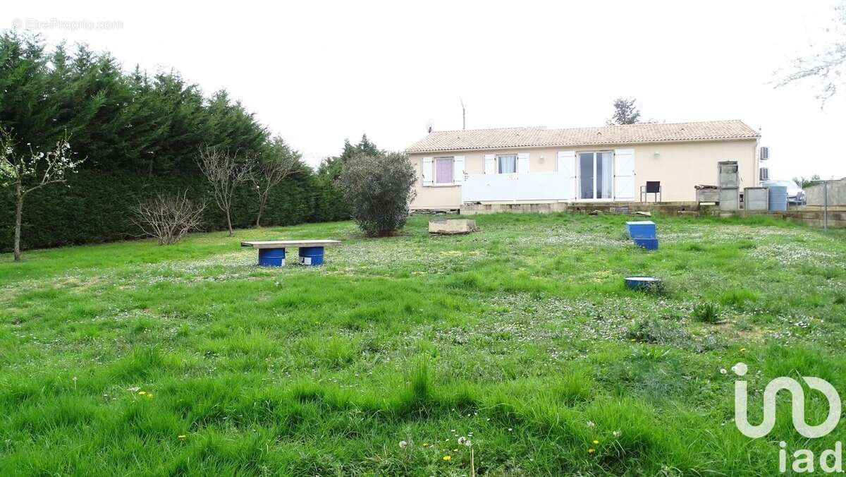 Photo 2 - Maison à LESCOUT