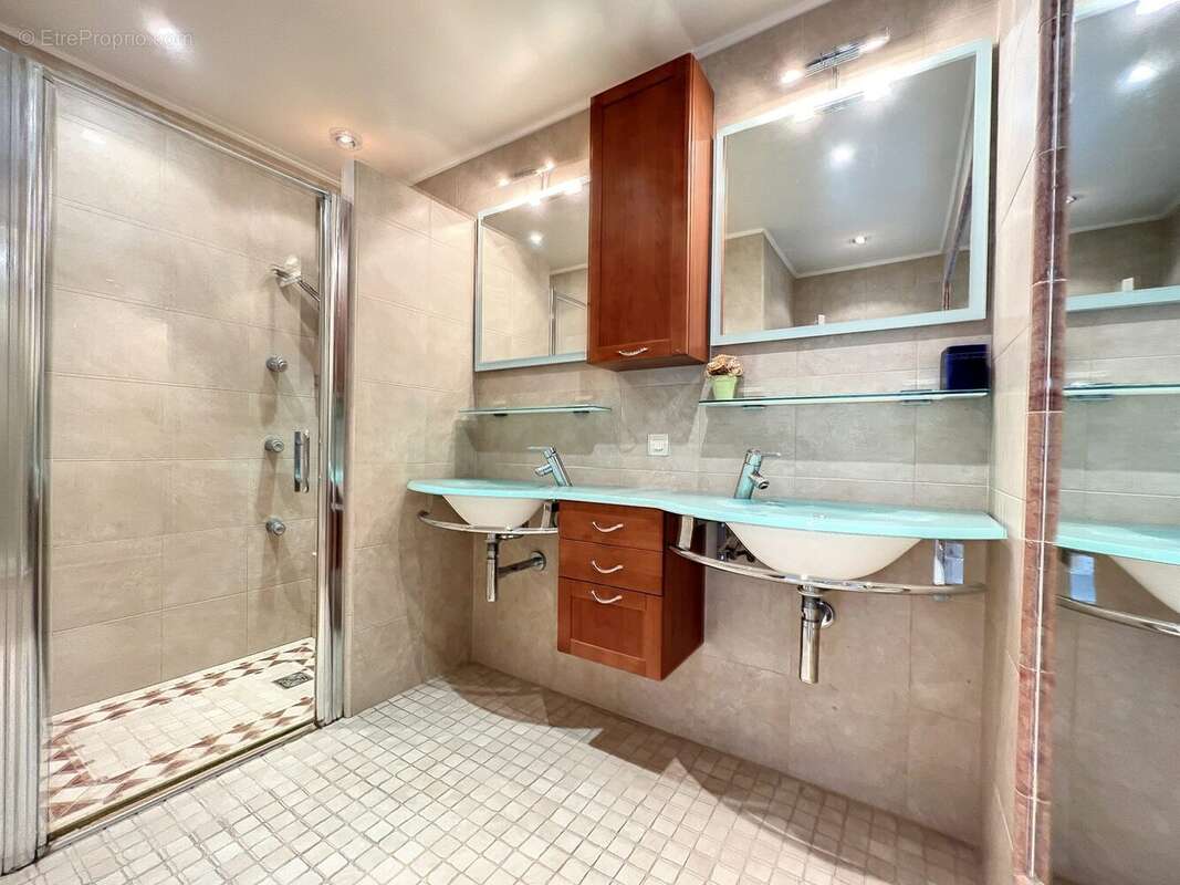Appartement à GARCHES