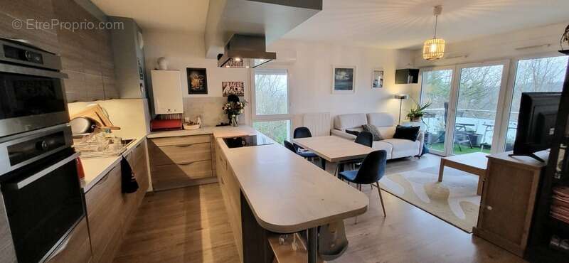 Appartement à MONT-SAINT-AIGNAN