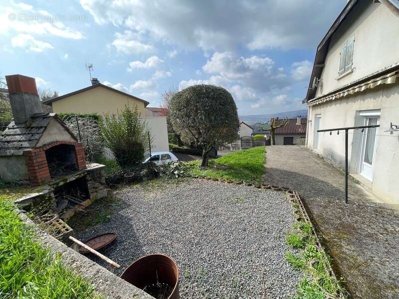 Maison à DECAZEVILLE