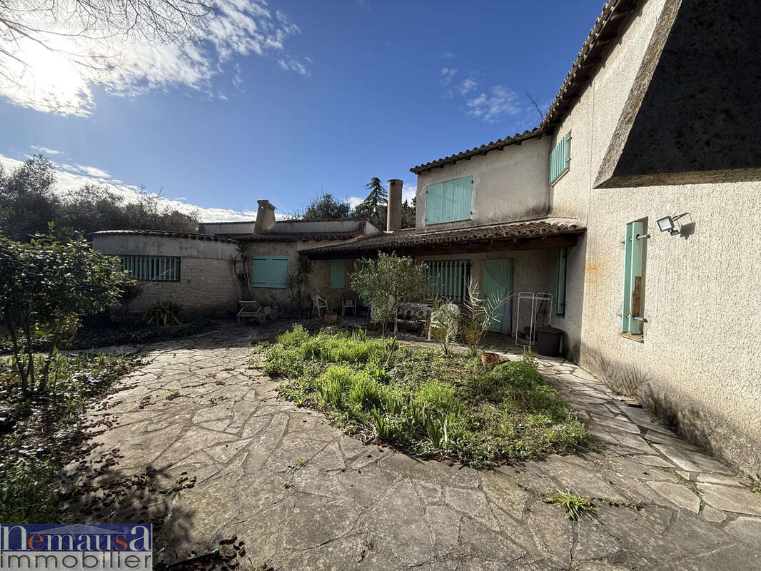 CAISSARGUES - Maison de 220m2 avec grande parcelle - photo 7