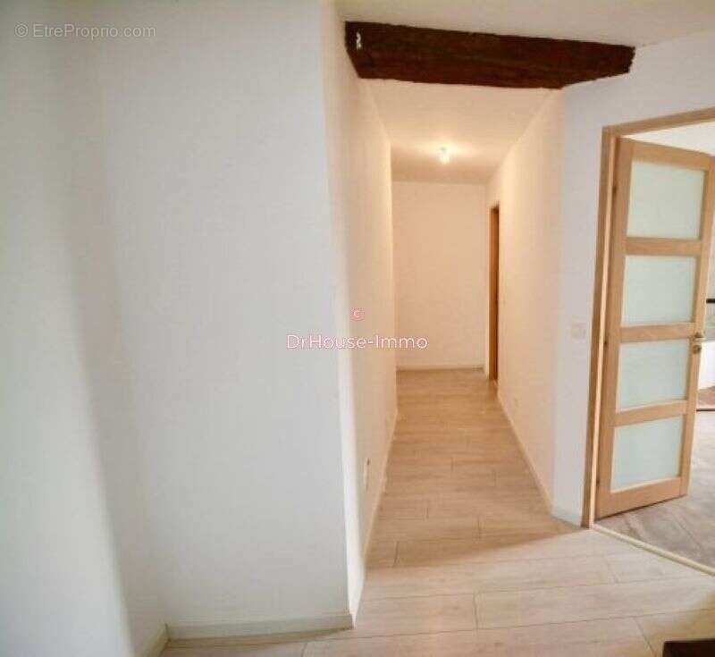 Maison 185 m² à Vaite  - photo 15