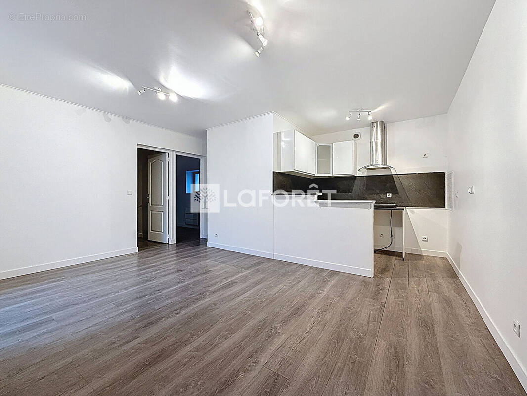 Appartement à LIEUSAINT