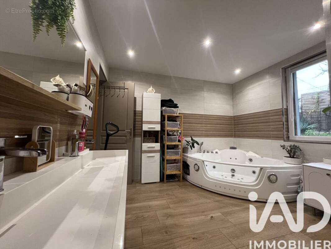 Photo 8 - Maison à NANTEUIL-LES-MEAUX