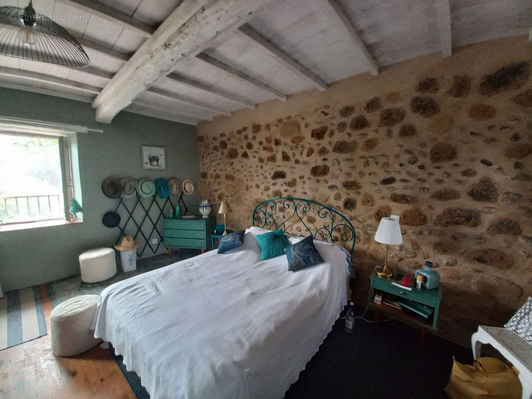 Maison à TRIE-SUR-BAISE