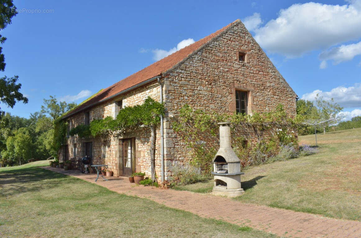 Maison à GOURDON