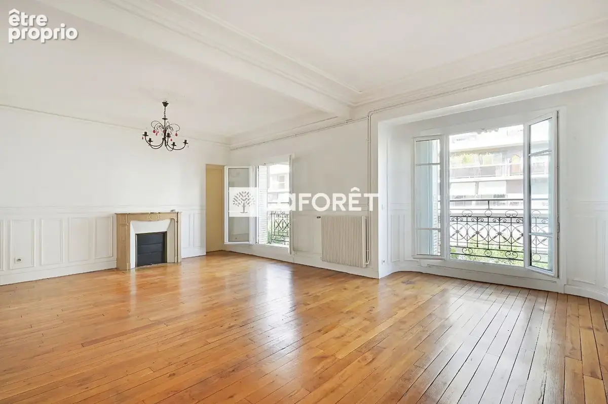 Appartement à PARIS-14E