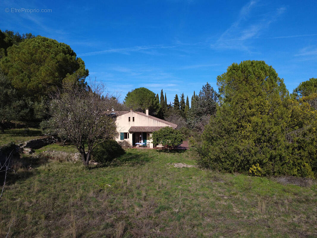 Maison à NEBIAN