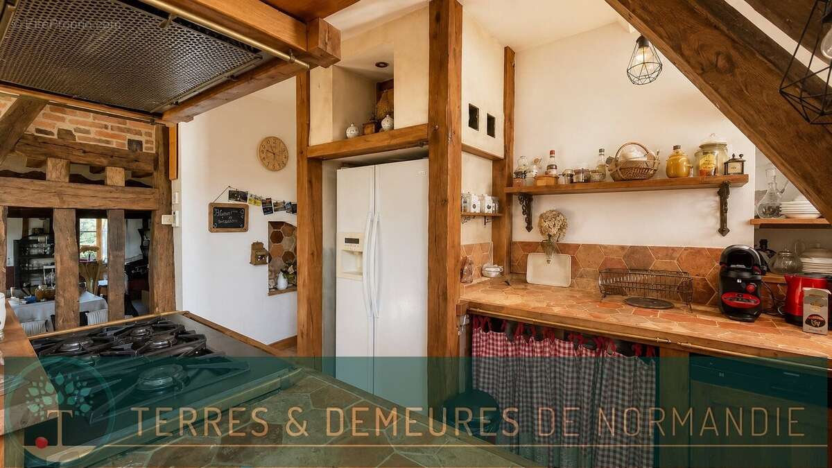 Maison à BURES-EN-BRAY