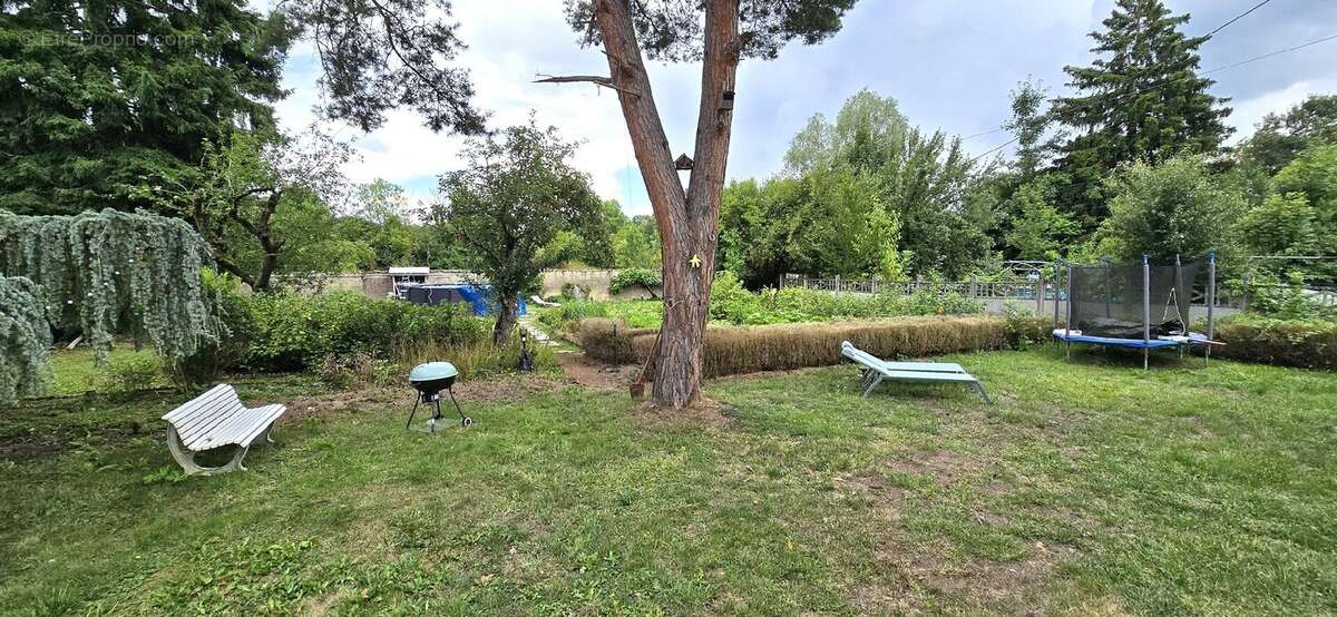 Maison à CHAUDENEY-SUR-MOSELLE