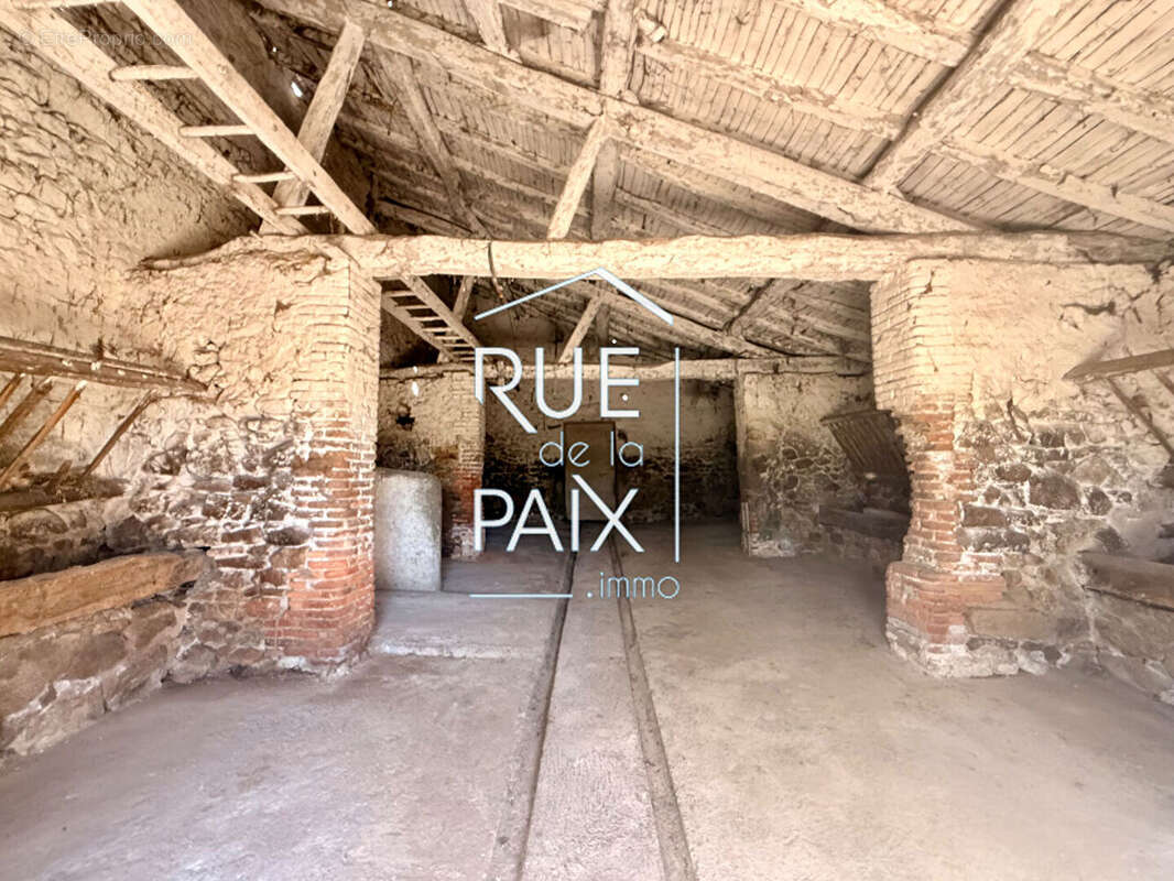 Maison en pierre à Chiché - photo 11