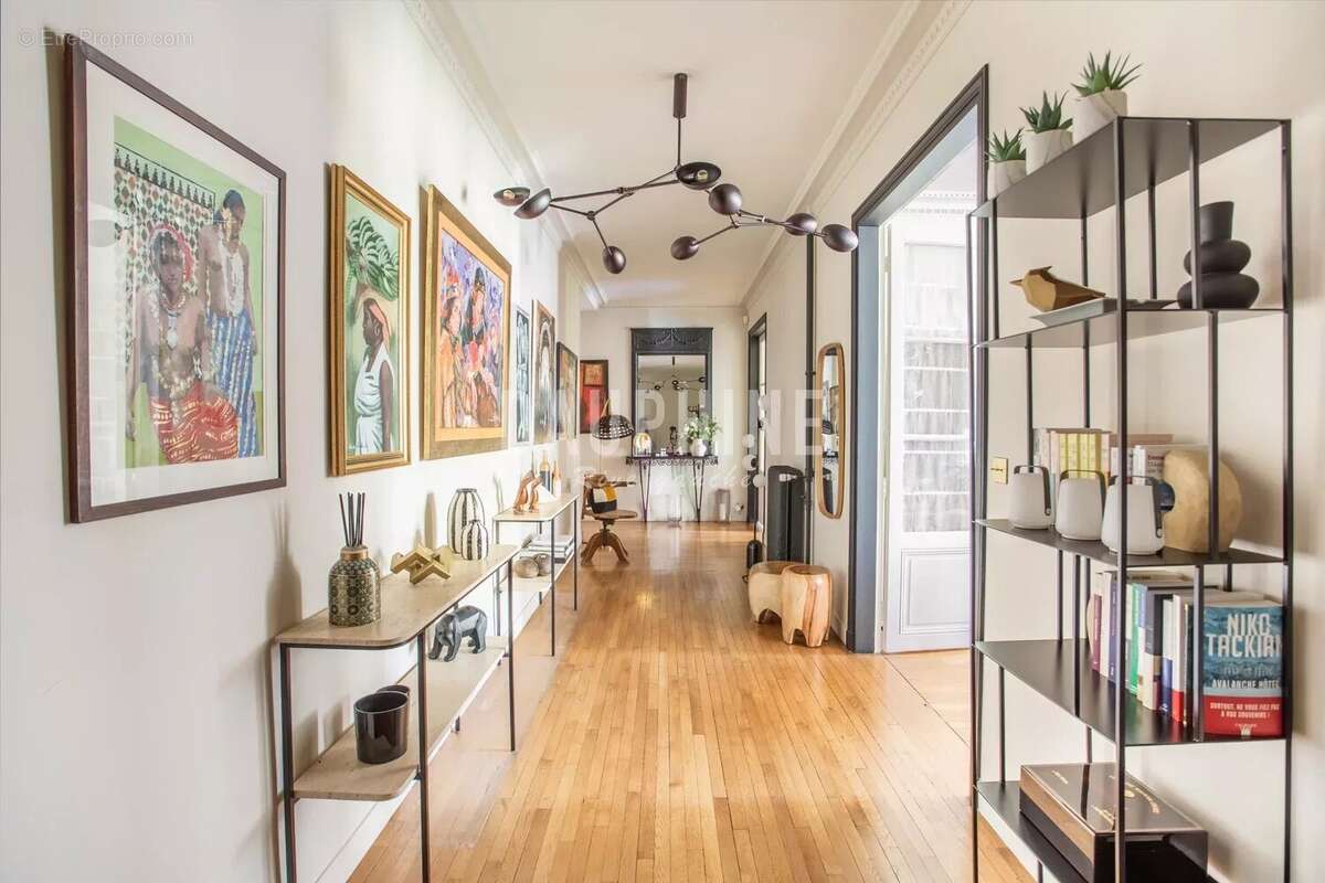 Appartement à PARIS-7E