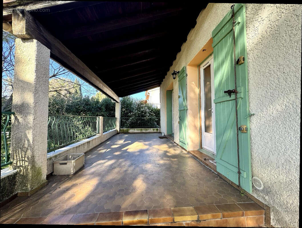 Maison à AIGUES-VIVES