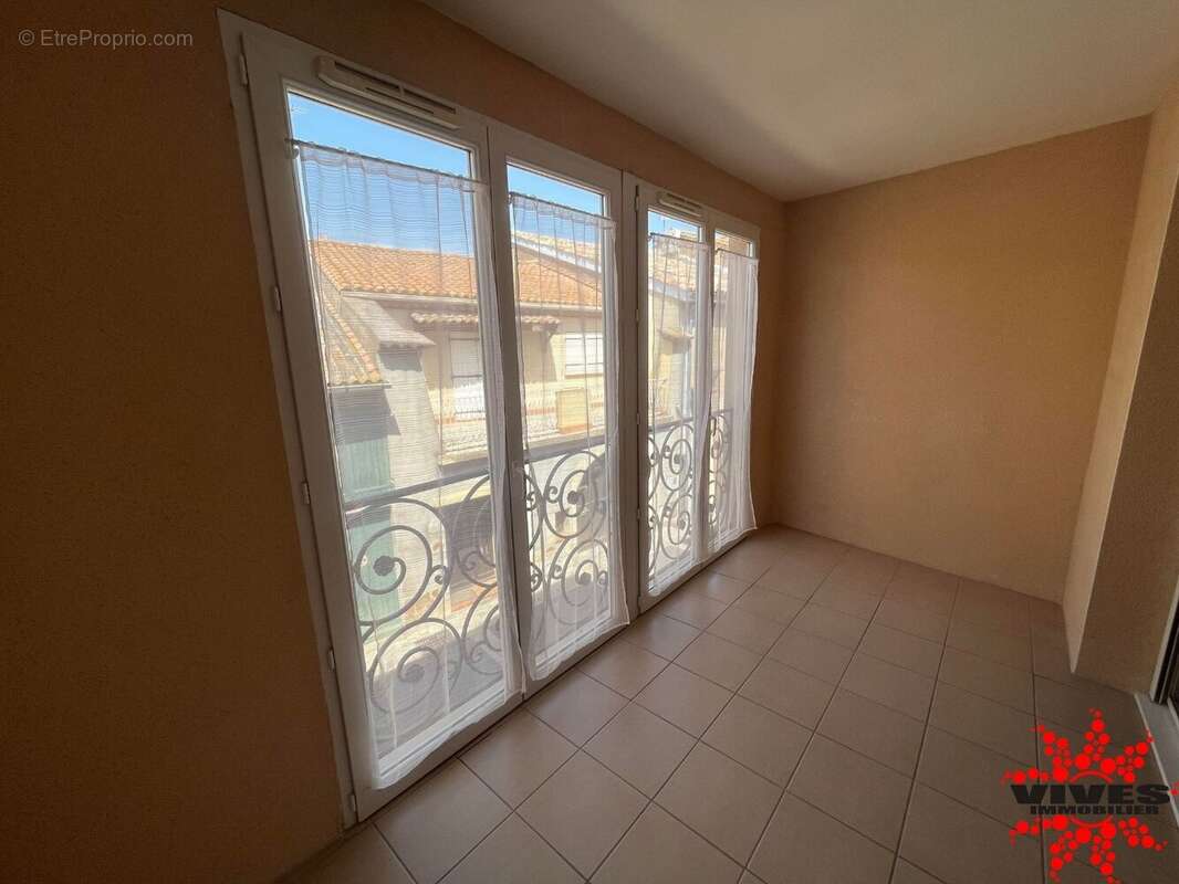 Appartement à VILLENEUVE-LES-BEZIERS