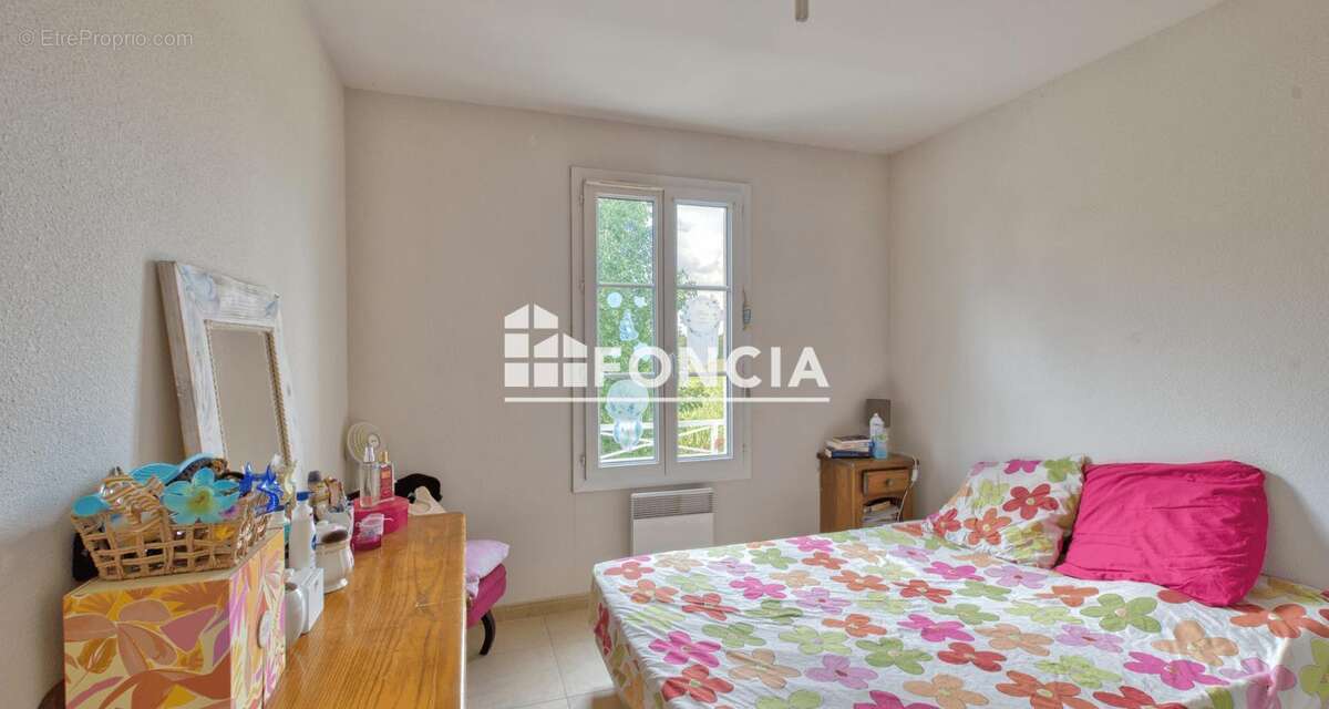 Maison familiale avec jardin dans un quartier pavillonnaire - photo 5