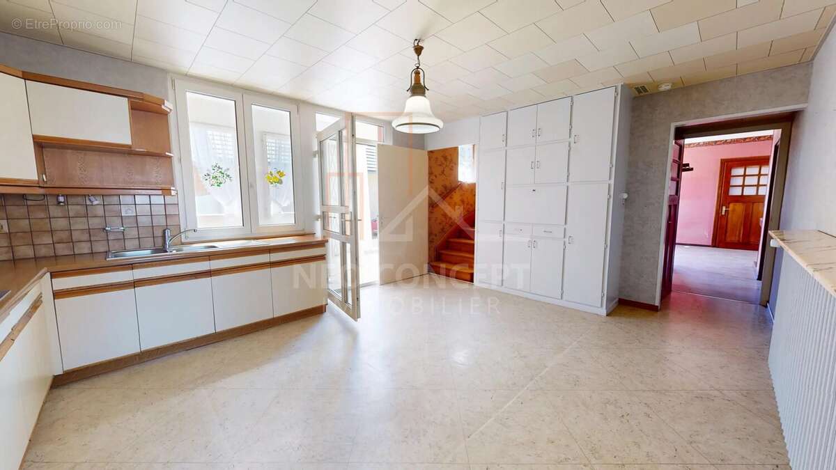 Maison à STUNDWILLER