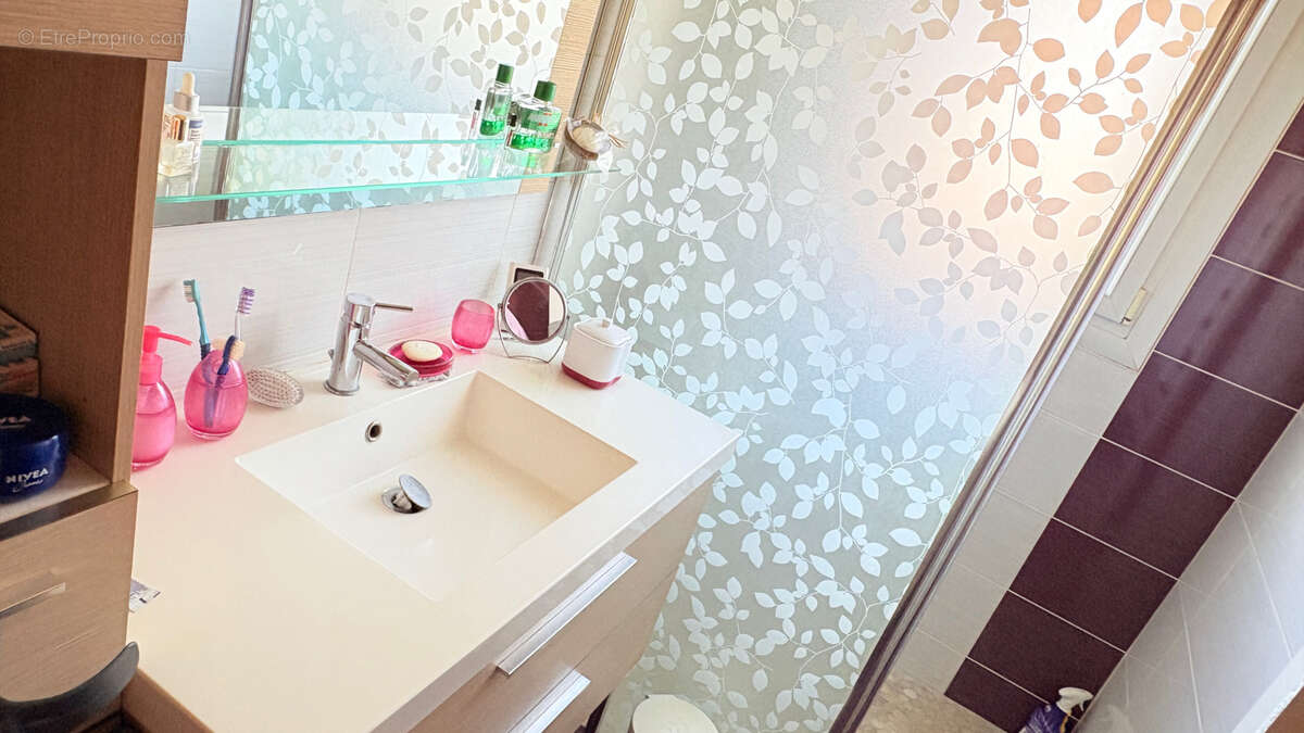 Maison à SAINT-GEORGES-DE-DIDONNE