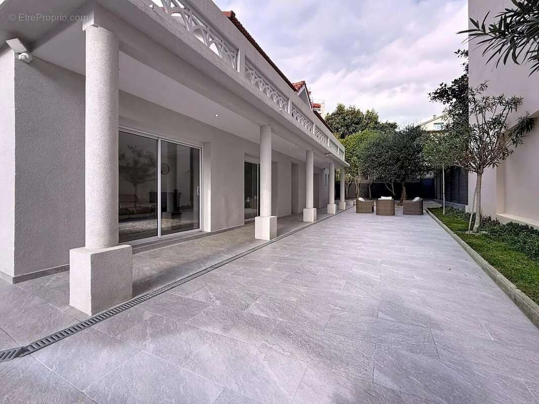 Maison à CANNES