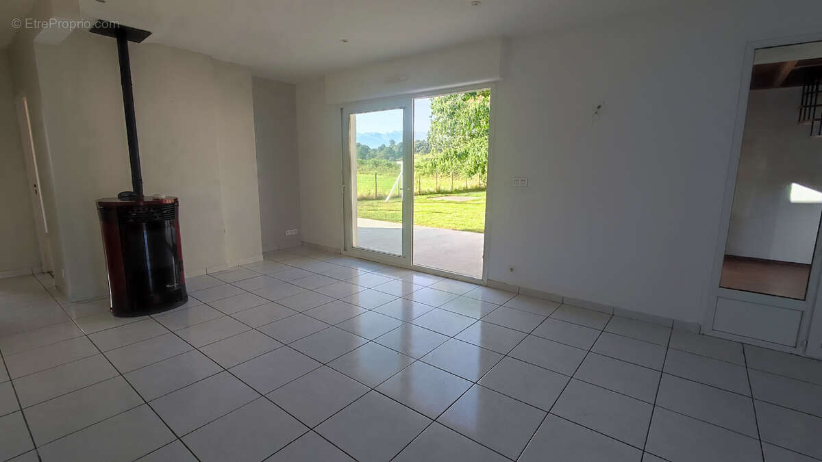 Maison plain pied 120 m2 - secteur calme proche des commodites - photo 4