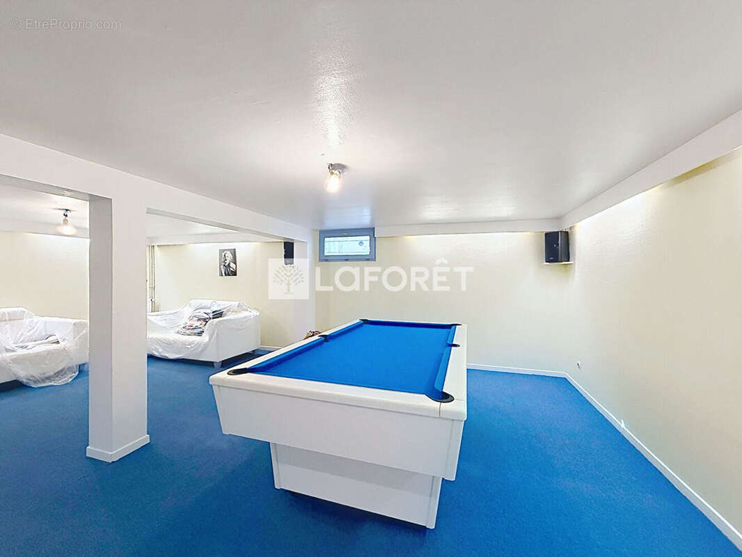 Maison à SAINT-ETIENNE-DU-ROUVRAY