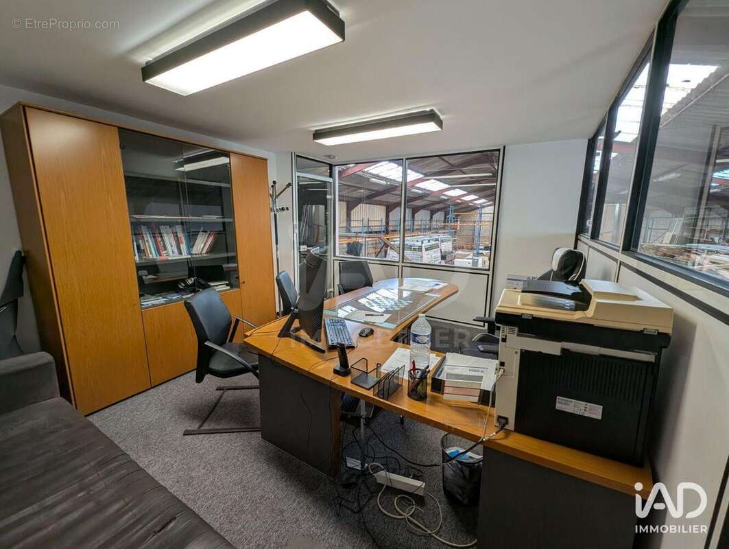 Photo 4 - Commerce à ROUXMESNIL-BOUTEILLES