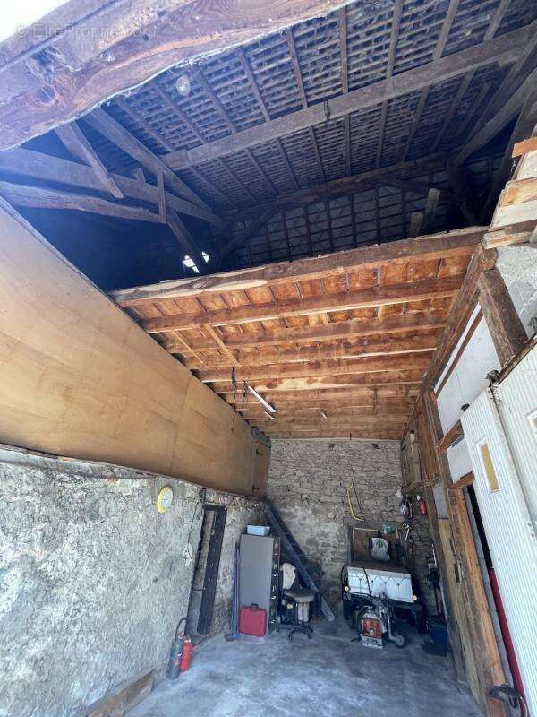 Maison à COLONDANNES