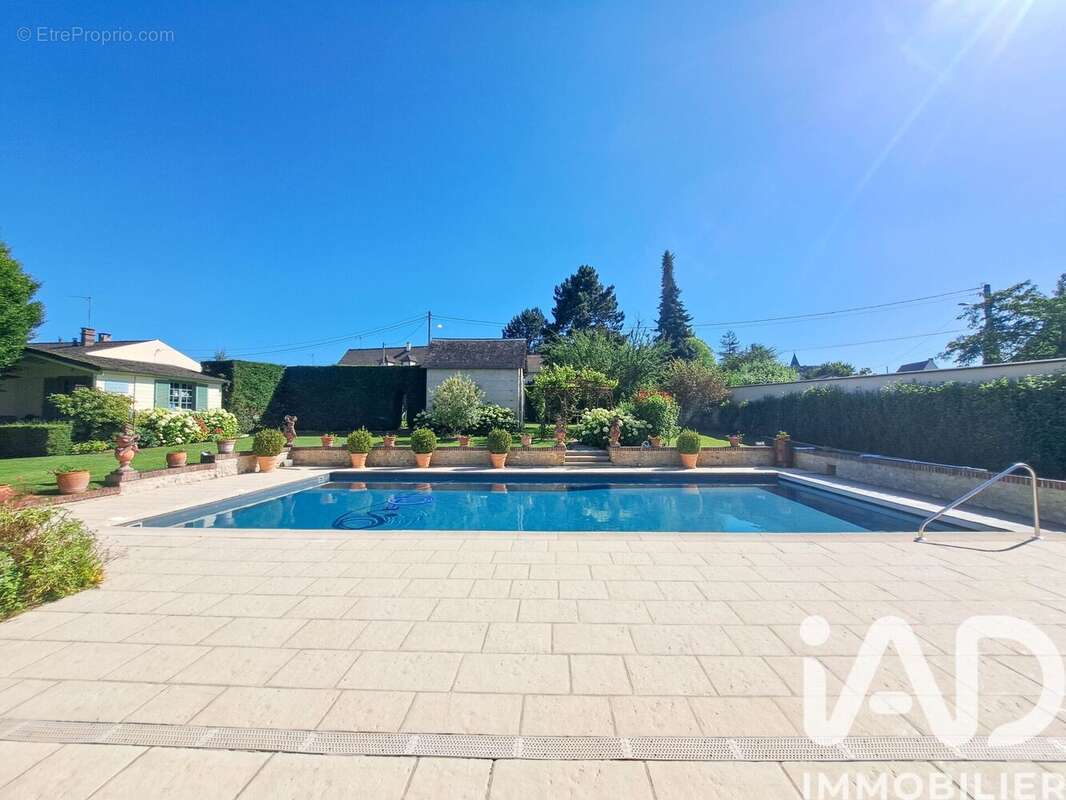 Photo 2 - Maison à HOUDAN